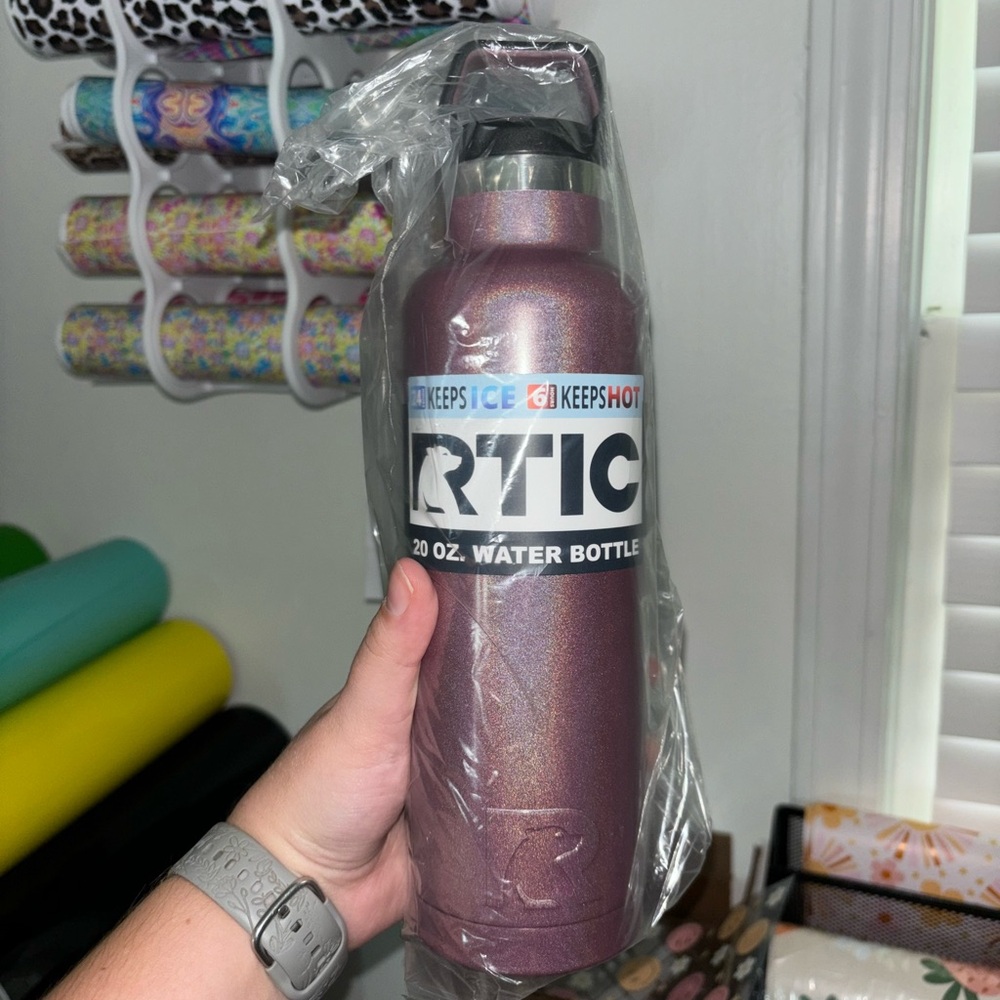 RTIC Mermaid Glitter 20oz Bottle